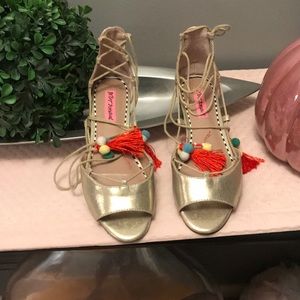 Betsey Johnsons shoes size 71/2